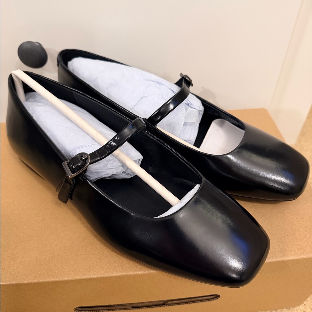 Ecco Black Leather Mary Jane Flats - Picture 8 of 12